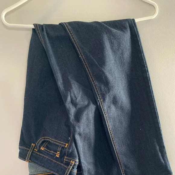 Hollister Jeans - Picture 2 of 4